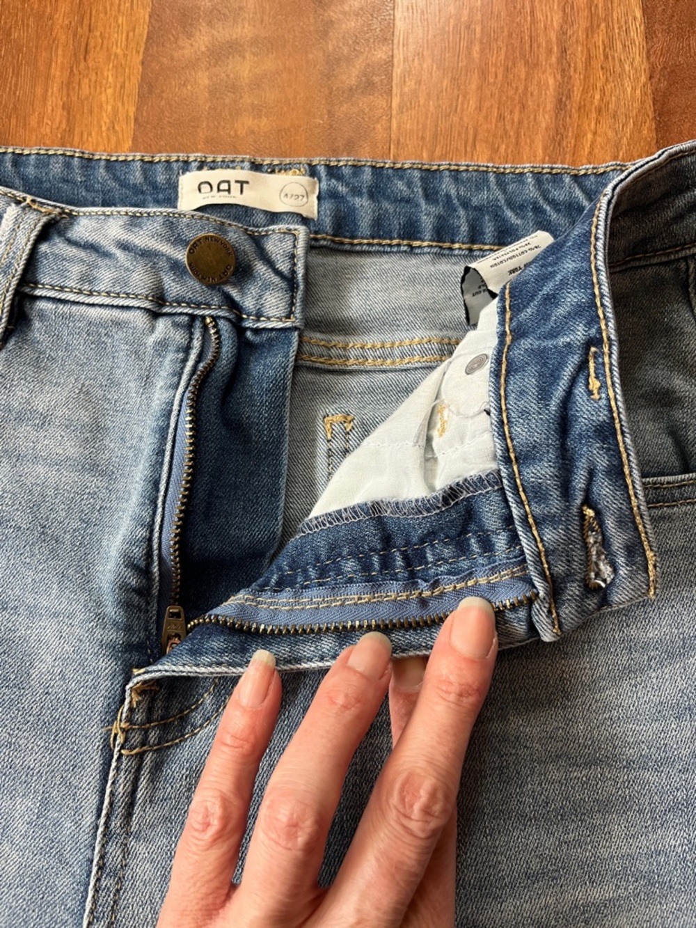 Like new Light Wash Straight-Leg Oat Jeans - Picture 6 of 16